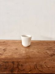 白釉薬 小さなカップ 陶器 エスプレッソカップ スペインコーヒーカップ