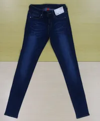 【UNIQLO】スキニーフィットテーパードジーンズ