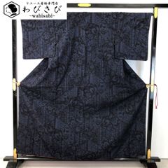 紬着物 鴛鴦 波 花模様 紺藍色 ふくよかサイズ K-5657 - メルカリ