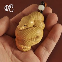 根付 蛇 彫刻 縁起物 骨董品 - メルカリ