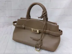 【中古】LE VERNIS ﾙﾍﾞﾙﾆ Poire Charm bag ﾁｬｰﾑﾊﾞｯｸﾞ ﾊﾝﾄﾞﾊﾞｯｸﾞ ﾄｰﾌﾟ  991914373のサムネイル