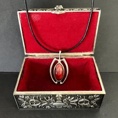 と*こ様 ヴィンテージリング ガーネット クラスターデザイン K9 375金 ヴィンテージリング ガーネット クラスターデザイン K9 375金 - メルカリ