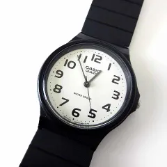 カシオ CASIO MQ-24 腕時計 アナログ 軽量 クォーツ 動作確認済 黒 ブラック 白文字盤 チプカシ