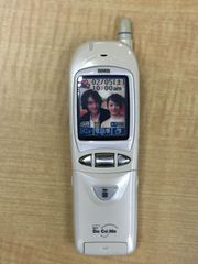 DOCOMO D502i 本体 - メルカリ