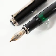 ペリカン スーベレーン M405 万年筆 F 細字 14金ペン先 ブラック シルバートリム 目立った傷や汚れなし 本体のみのサムネイル