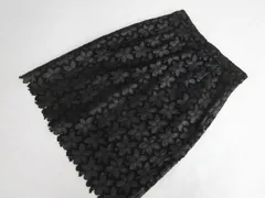 美品 ストロベリーフィールズ STRAWBERRY-FIELDS ひざ丈 レースセミタイトスカート ブラック 花柄  中古