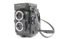 Yashicaヤシカ-8 8ミリ映写機、ムービーカメラ 昭和レトロ - メルカリ