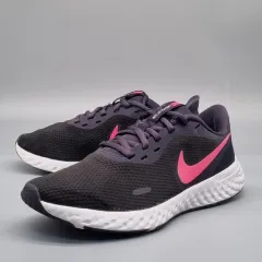 ナイキ Revolution レディース スニーカー 23センチ