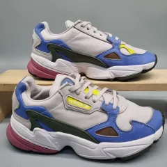 アディダス ファルコン スニーカー 225