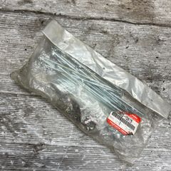 れ*る様 ブブゼラ 4連ホーン チアホーン 廃盤品の為入手困難品 - メルカリ
