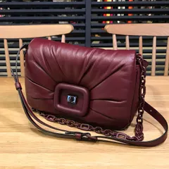 新品同様 ロジェヴィヴィエ 23AW ヴィヴショック 斜め掛けショルダー チェーンショルダー ボルドー ラム RBWA0GJ0201 YDRR816 15267のサムネイル