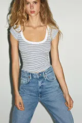 ZARA ザラ ラウンドネック Tシャツ ストライプ ZARA ザラ ボーダー柄 Tシャツ