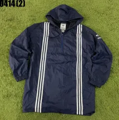 アディダス ウィンドブレーカー