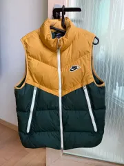 ナイキ ダウン ベスト マスタード/ダーク グリーン