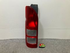 トヨタ 200系ハイエース 純正右テールランプ KOITO 26-120 - メルカリ