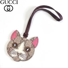 箱付 GUCCI 猫デザインチャーム GG柄 緑赤緑 ベージュ ゴールド金具