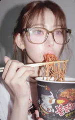 【中古】コレクションカード(女性) LE SSERAFIM/サクラ(SAKURA)/CD「HOT」(Weverse Albums ver.)Weverse Global特典オフィシャルカットフォトカード