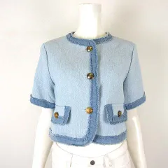 ジャケット 配色 デニム風 フリンジ クロップド メタルボタン ノーカラー ポケット装飾 半袖 M 水色 青 ブルー ゴールド タグ付 美品