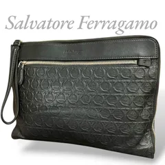 【MY0576】Salvatore Ferragamo サルヴァトーレフェラガモ クラッチバッグ セカンドバッグ レザー ブラック 黒 エンボス ビジネス