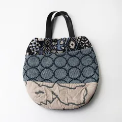 極美品 2024AW ミナペルホネン mina perhonen piece トートバッグ\マルチカラー 予約特典 非売品 ノベルティ 刺繍【2400014915723】のサムネイル