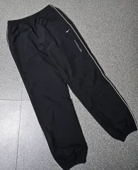 ナイキ ウーブン ジョガーパンツ トレーニングパンツ 出品