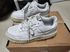 ナイキ エアフォース 1 ピクセル 白 240mm 傷なし 良し