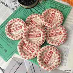 698・R-2074 ヴィンテージミルクキャップ　レッド★柄　10枚セット　キャップ　コレクション　ジャンクジャーナル　おすそ分け　牛乳キャップ　紙もの　アメリカ雑貨　ハンドメイド　スクラップ　海外紙もの　蓋