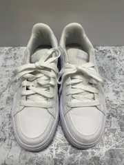 送料無料！！PUMA プーマ　SOFTFOAMプラス　レディーススニーカー　ホワイトレザースニーカー　オールホワイトカラー　サイズ23.5cm   #80415MO120
