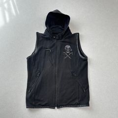 ROYAL Flash スタッズ ノースリーブパーカー - メルカリ