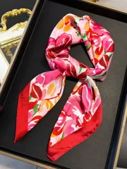 アクセサリー レディース スカーフ 1枚 女性用エレガントな花柄サテンスカーフ、ボヘミアンヴィンテージカジュアルネッカチーフ、ヘッドスカーフ、ファッショナブルな女性用ネックラップ、ショール、軽量で快適なレディースラ