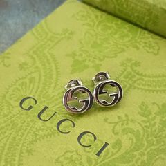 GUCCI グッチ ピアス ブラック オニキス Gマーク - メルカリ