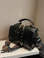 バッグ レディース ハンドルバッグ ミニ 文字プリント スパイクデコレーション バケットバッグ