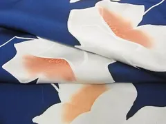 MR-02452 上質な小紋　舞花文　地紋起こし　着丈155.5cm　裄丈64.5cm　正絹