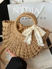 バッグ レディース トートバッグ 新作シンプルで洒落た女性向けのホリデースタイル 麦わら ハンドバッグ リボン装飾、デイリーデートに適し、ファッショナブルな肩掛けメッセンジャーバッグ