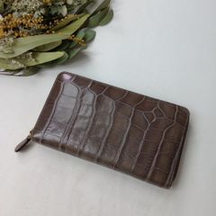美品】Crystal 長財布 ラウンドファスナー クロコ型押し ブラウン 金具