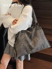 バッグ レディース トートバッグ ビンテージ通勤用ショルダーバッグ、新作ファッションリベットトートバッグ、大容量トラベルハンドバッグ、学生用スクールバックパック、秋冬