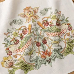 ［William Morris］リネン100% 大判ハンカチ　いちご泥棒 Whiteのサムネイル