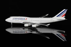 エミレーツ A380 エアバス 1/160 LED 可視モデル 46cm - メルカリ