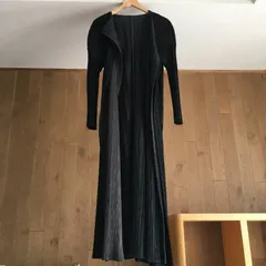 美品 PLEATS PLEASE プリーツプリーズ　プリーツ　　コート３　PP14-JA668のサムネイル