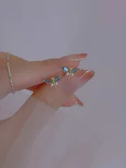 ジュエリー レディース イヤーアクセサリー   1ペア かわいい 昆虫デザイン ミニ スタッドピアス 夏 新しい シック キュービックジルコニア トンボ ピアス 適す 用 レディース デイリーウェア