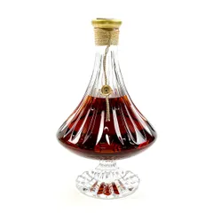 【在庫一掃】 カミュ CAMUS トラディション バカラボトル 700ml ブランデー コニャック 【古酒】のサムネイル