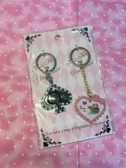 ハローキティ キーホルダー & DEAR.ダニエル(DANIELLE) キーホルダー セット