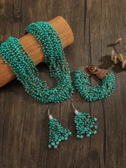 ジュエリー レディース セット 手作りクロシェ ビーズアクセサリーセット、ボヘミアンスタイル ビーズアクセサリーセット、レトロ ソリッド レッド ホワイト グリーン カラー ブレスレット ネックレス ピアス 3点セ