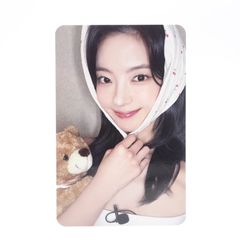 itzy GOLD makestar 直筆サイン トレカ リア 12/20 - メルカリ