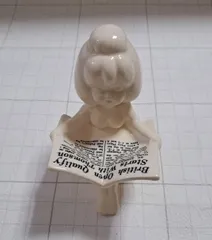 置物　女の子
