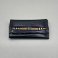 BURBERRY ブラック レザー キーケース - メルカリ