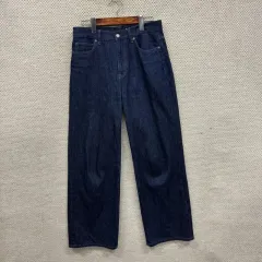 UNIQLO ストレートフィット デニム ズボン 25インチ A09242