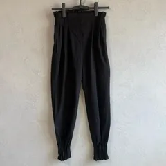 サルエルパンツ