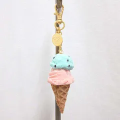 キューポット Q-POT バッグチャーム ダブルアイスクリーム ストロベリー&チョコミント キーホルダー 日本製のサムネイル