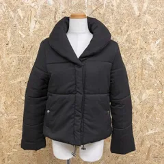 【中古】[印象AB] LOWRYS FARM ローリーズファーム レディース ブラック系 黒系 ポリエステル×レーヨン×ポリウレタン 中綿ジャケット ショールカラー ドットボタン留め 無地 フライフロント 長袖のサムネイル